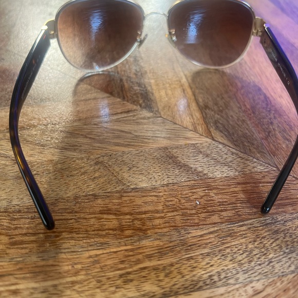 Coach Sunglasses - Picture 5 of 6